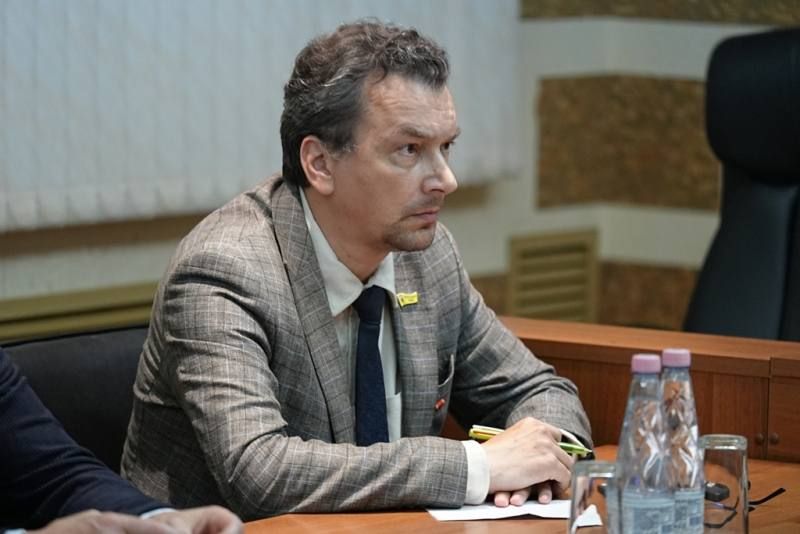 Ярославские полицейские и общественники обсудили новые формы взаимодействия и подвели итоги мероприятий для детей и молодежи Ярославские полицейские и общественники обсудили новые формы взаимодействия и подвели итоги мероприятий для детей и молодежи
