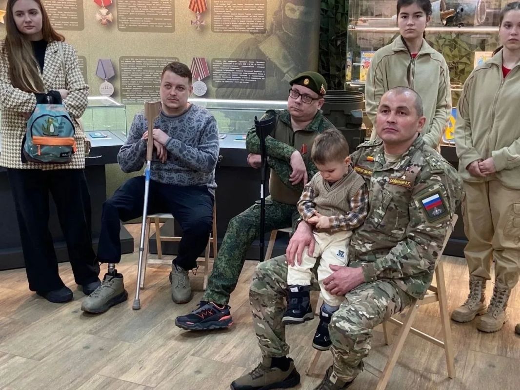 Михаил Евраев: Расширяем меры поддержки учителей, будущих мам, участников СВО и членов их семей Михаил Евраев: Расширяем меры поддержки учителей, будущих мам, участников СВО и членов их семей