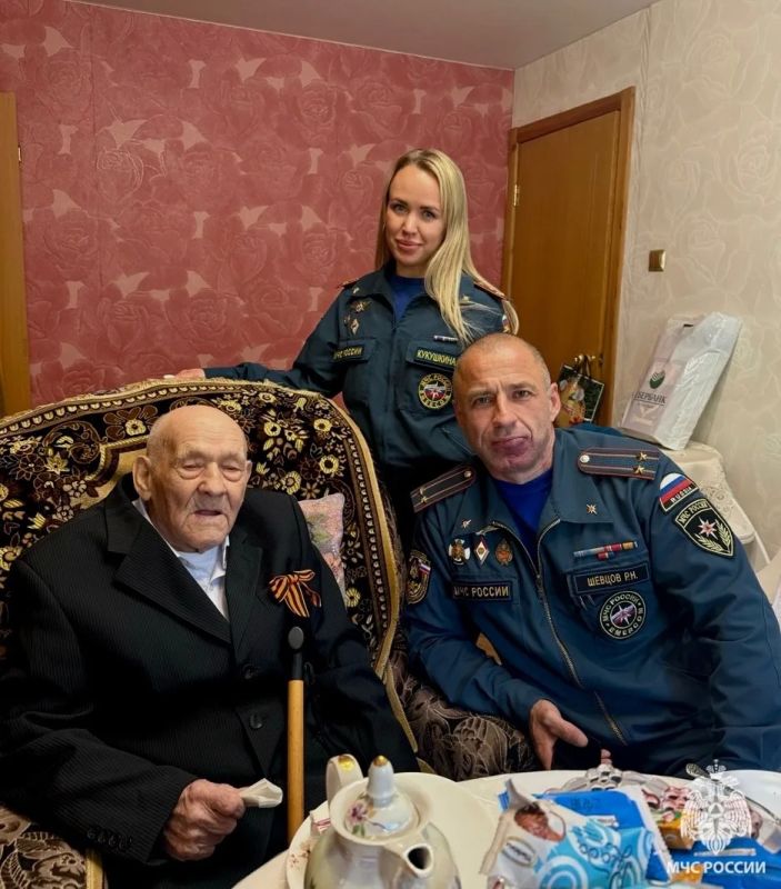 С уважением к старшим поколениям