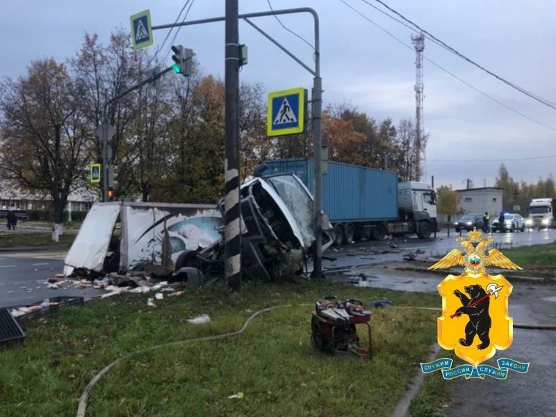 В смертельном ДТП под Ростовом Великим погиб водитель «ГАЗели»