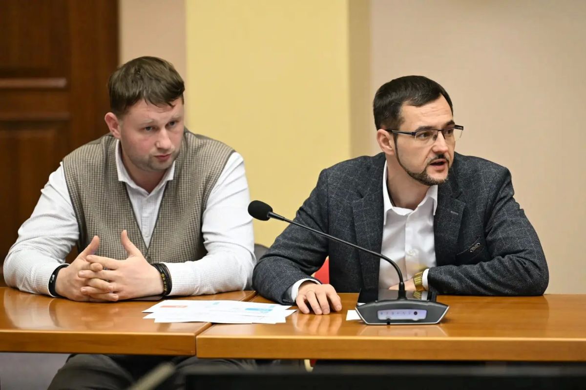 Михаил Евраев: Вечером в Рыбинске провел оперативный штаб по ситуации с теплом Михаил Евраев: Вечером в Рыбинске провел оперативный штаб по ситуации с теплом