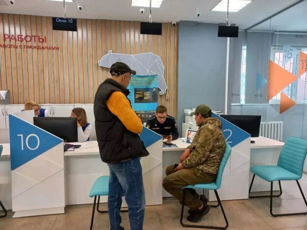 Михаил Евраев: С этого года участники СВО могут получить социальный контракт на открытие своего дела с выплатой до 350 тысяч рублей без учета дохода Михаил Евраев: С этого года участники СВО могут получить социальный контракт на открытие своего дела с выплатой до 350 тысяч рублей без учета дохода