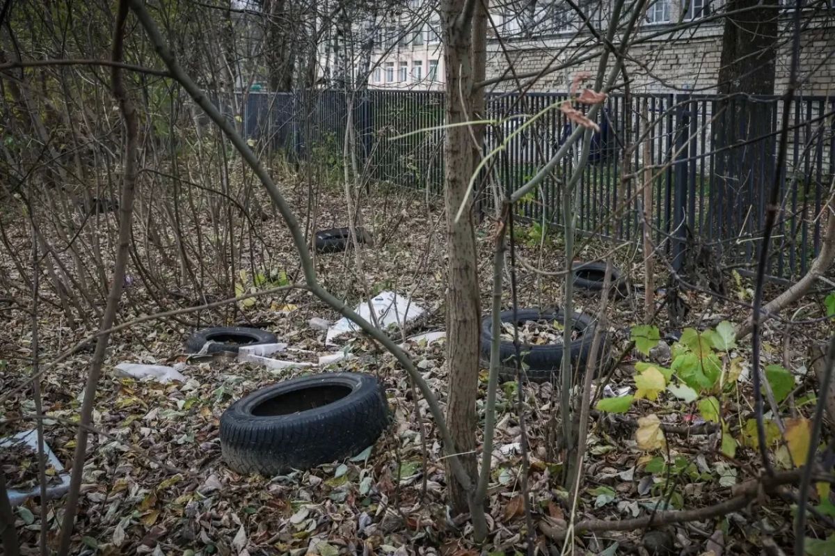 Дмитрий Рудаков: Рабочий выезд в Веретье начался с осмотра места устранения аварии на теплосетях Дмитрий Рудаков: Рабочий выезд в Веретье начался с осмотра места устранения аварии на теплосетях