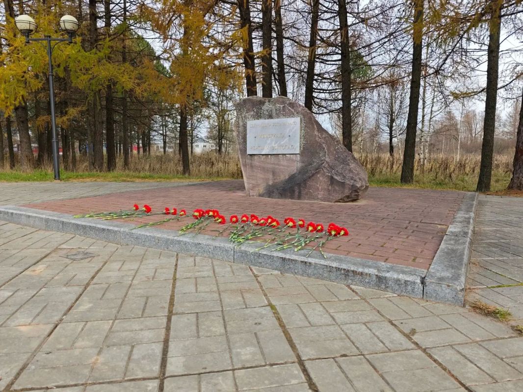 В Рыбинске почтили память жертв политических репрессий В Рыбинске почтили память жертв политических репрессий